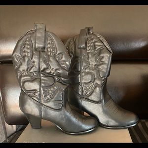 New‼️ Ladies Cowboy Boots